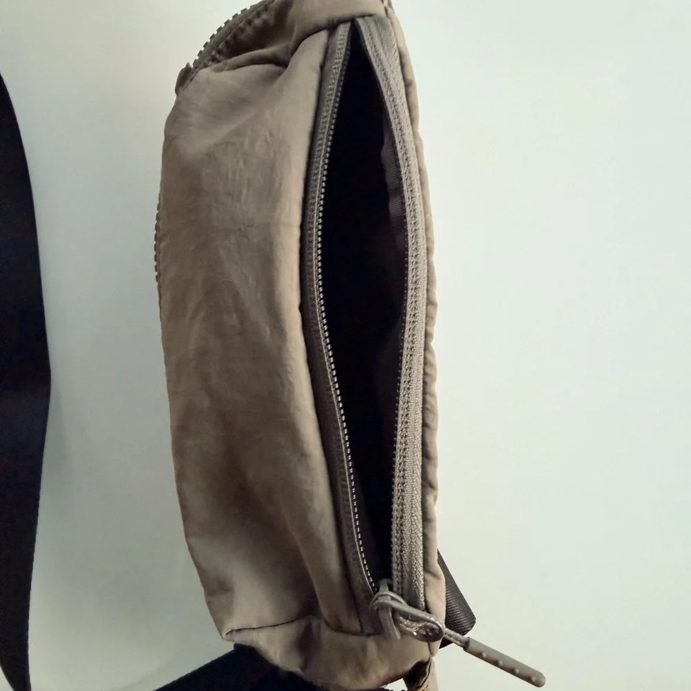 Lululemon Athletica Taupe Belt Bag - Picture 4 of 9